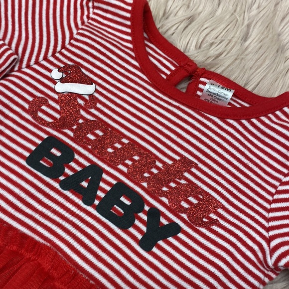 Santa Baby Outfit - Picture 2 of 4